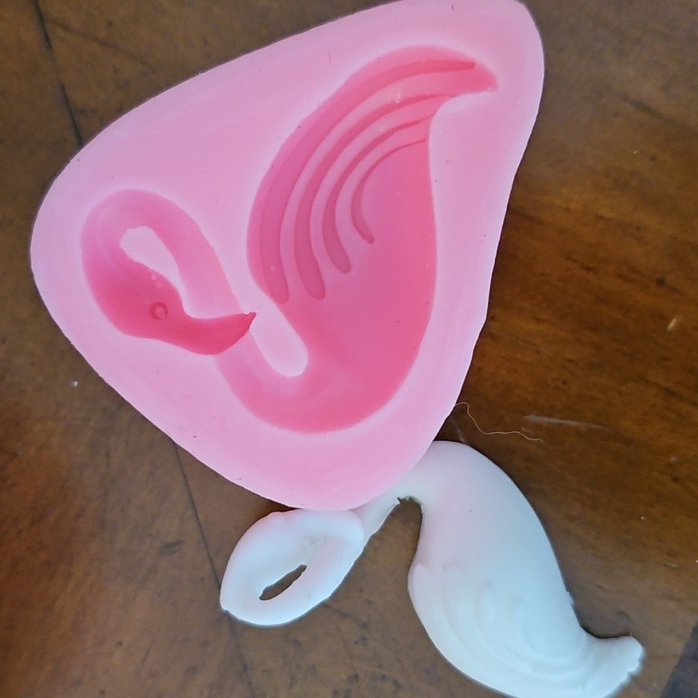Pink and White Silicone Soap Mold Set - Picture 4 of 5